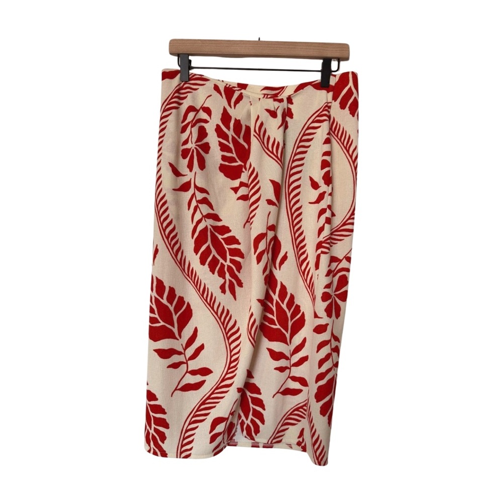 H&M Red and Cream Leaf Pattern Skirt
